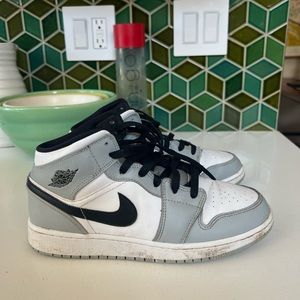 Jordan 1s grey mid top. Worn a few times. Womens 8 / Y6.5